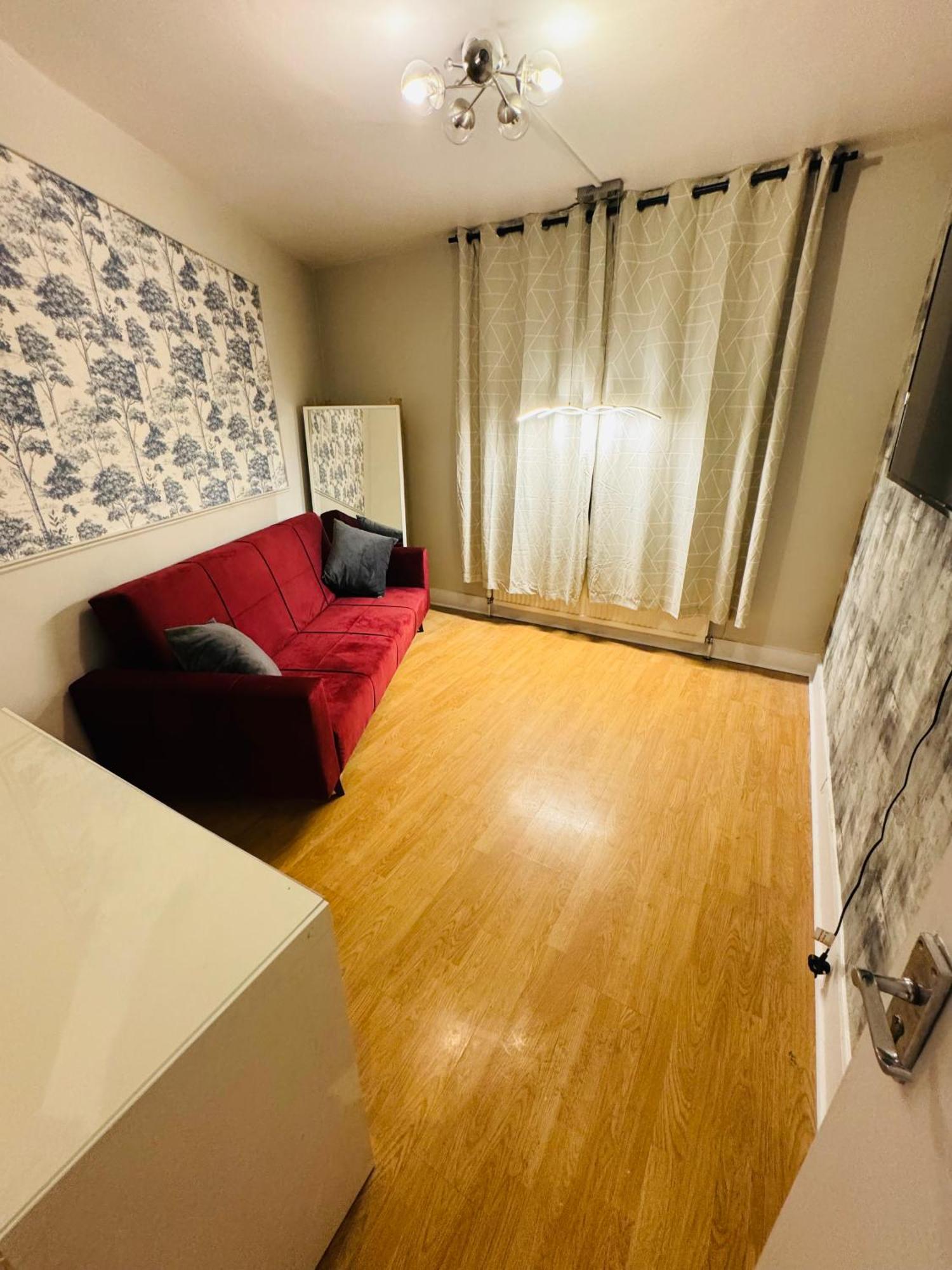 Elephant And Castle One Bedroom *